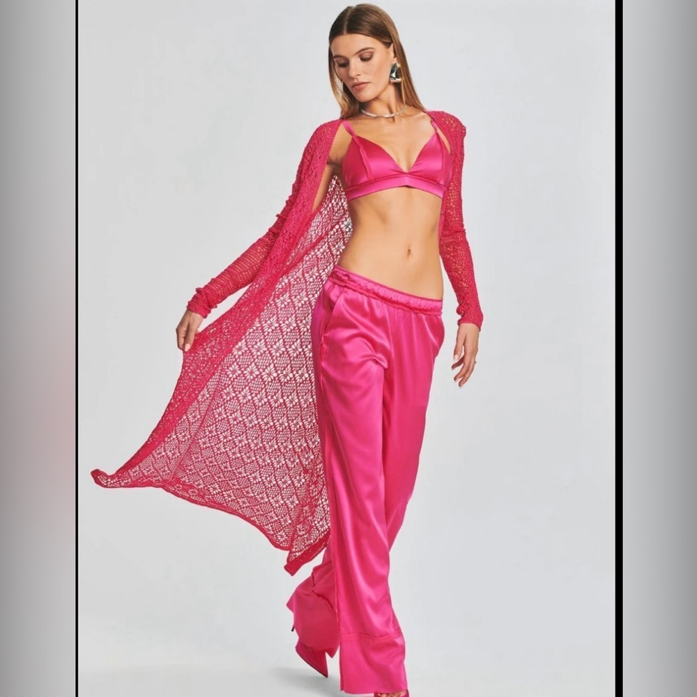 SER.O.YA Pink Ensemble